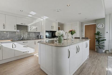 3 bedroom detached bungalow for sale, Poplar Grove, Forest Town, NG19
