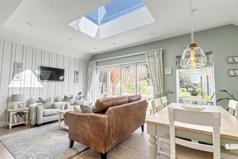 3 bedroom detached bungalow for sale, Poplar Grove, Forest Town, NG19