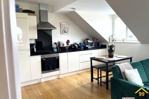 1 bedroom flat for sale, 78 Lebanon Gardens, East Putney, Wandsworth, London, SW18