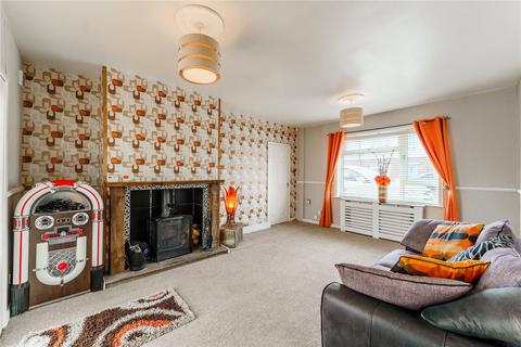 3 bedroom semi-detached house for sale, Tombridge Crescent, Kinsley, Pontefract, West Yorkshire, WF9