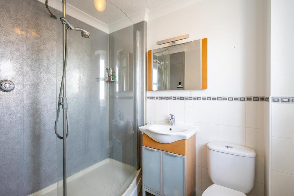Ensuite.jpg