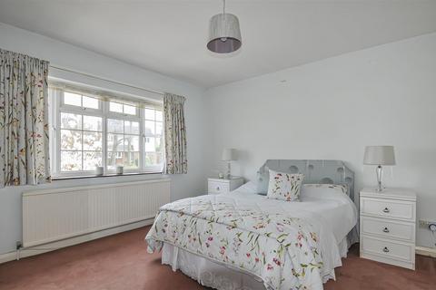 4 bedroom detached house for sale, Oakwood Road, Bricket Wood, St. Albans