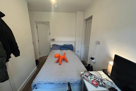 undefined, Hughenden Road, High Wycombe, HP13
