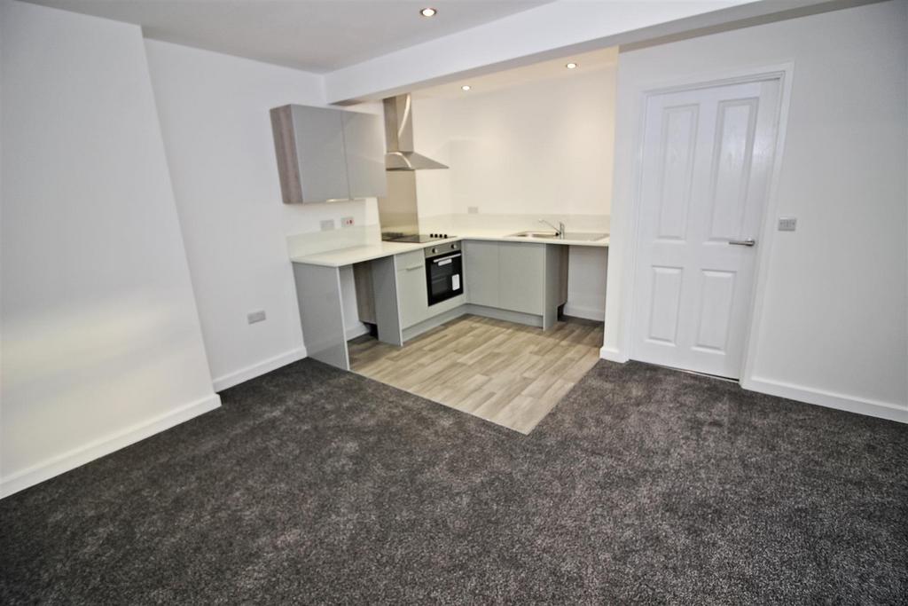 Apt 3 72 Brookhill Street - Kitch1.JPG