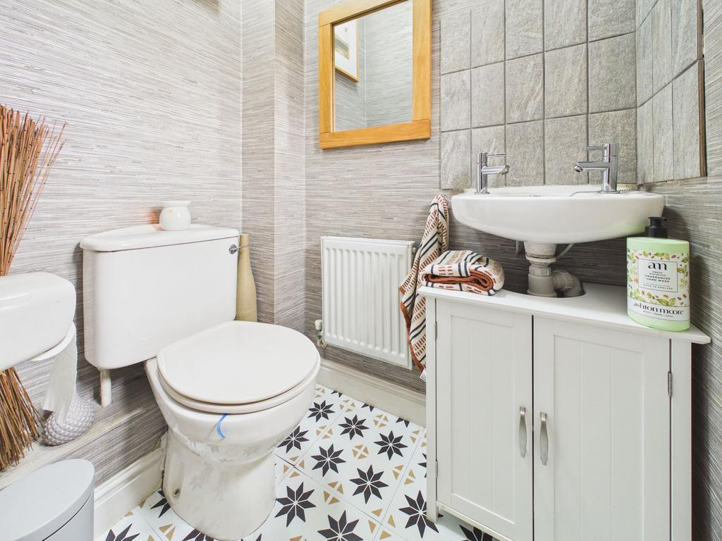Ground Floor Wc