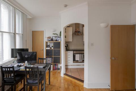 1 bedroom apartment to rent, 35 Bush Lane, London EC4R