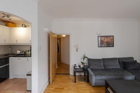 1 bedroom apartment to rent, 35 Bush Lane, London EC4R