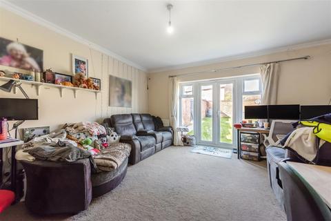 3 bedroom terraced house for sale, Picket Twenty Way, Andover