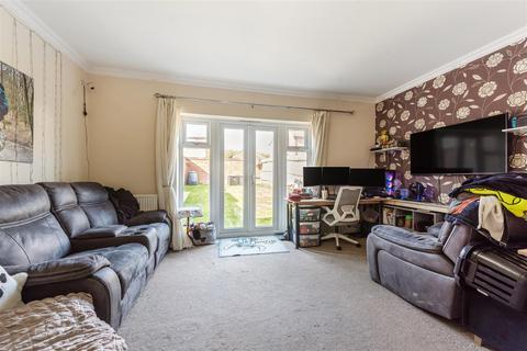 3 bedroom terraced house for sale, Picket Twenty Way, Andover