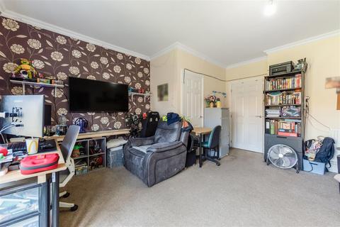 3 bedroom terraced house for sale, Picket Twenty Way, Andover