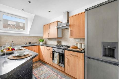 undefined, Ellen Street, Aldgate, E1