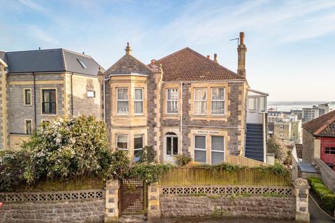 3 bedroom flat for sale, Atlantic Road South, Hillside - Restored Period Flat - Own Private Entrance