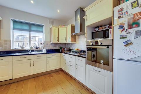 undefined, Lysia Street,London