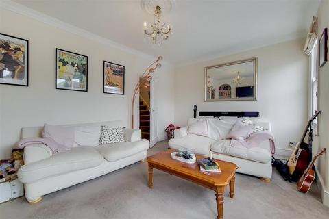 undefined, Lysia Street,London