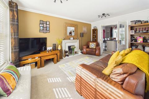 4 bedroom end of terrace house for sale, Bromedale Avenue, Mulbarton, Norwich