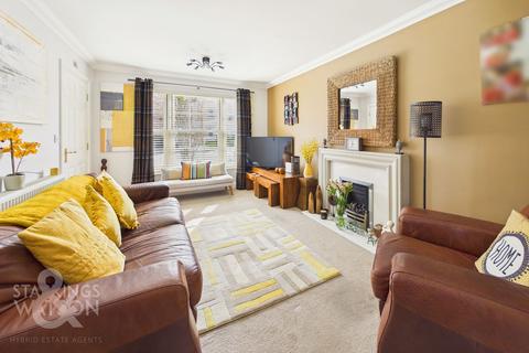 4 bedroom end of terrace house for sale, Bromedale Avenue, Mulbarton, Norwich