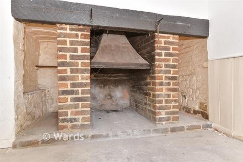 2 bedroom end of terrace house for sale, The Street, Upper Halling, Rochester, Kent