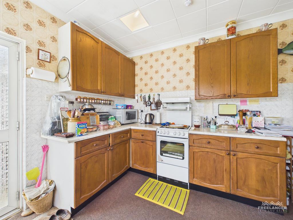Kitchen 3