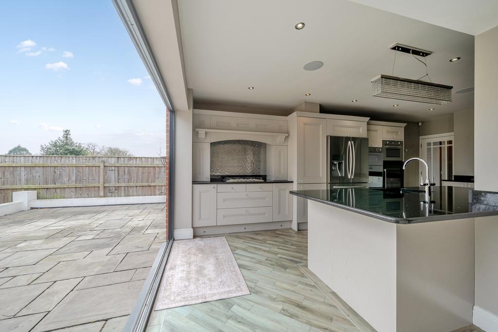 Kitchen 4