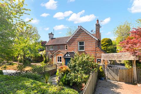 2 bedroom cottage for sale, Ersham Road, Hailsham