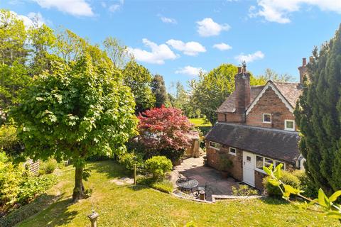 2 bedroom cottage for sale, Ersham Road, Hailsham