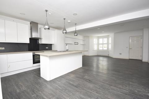 7 bedroom end of terrace house for sale, Arthur Road, Margate