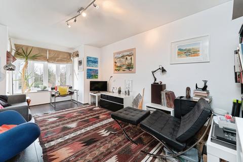 2 bedroom flat for sale, Pearl Close, Cambridge, Cambridgeshire, CB4