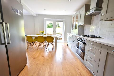 4 bedroom detached house for sale, Saddler Avenue, Stone