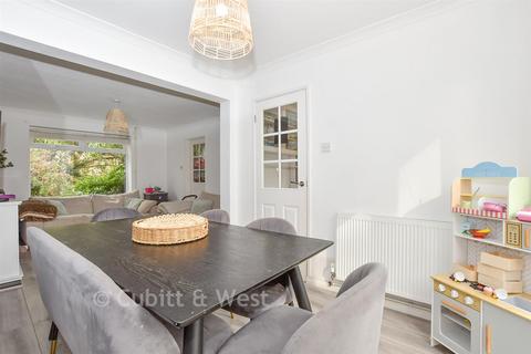 undefined, Early Commons, Crawley RH10