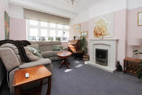 undefined, Derek Avenue, Wallington SM6
