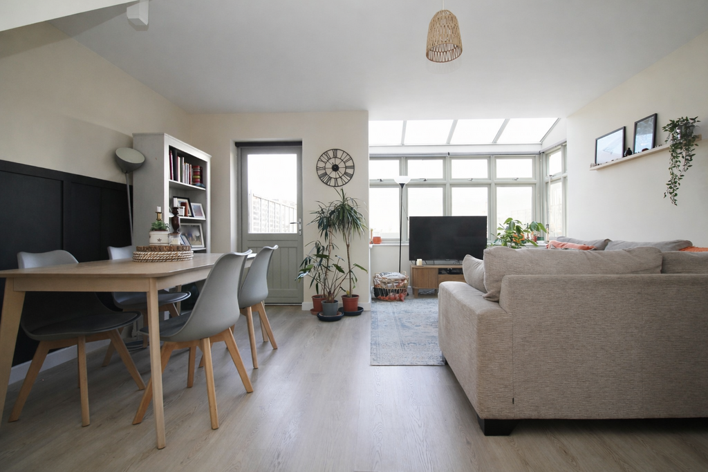 Open Plan/Living/Dining/Kitchen