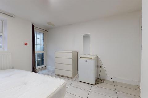 1 bedroom flat to rent, High road, Willesden Green NW10
