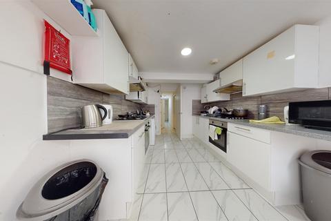1 bedroom flat to rent, High road, Willesden Green NW10