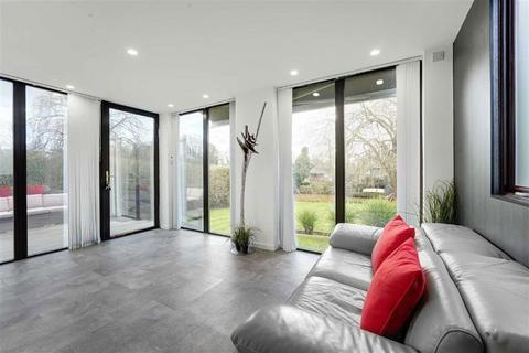 undefined, Wey Meadows, Weybridge KT13