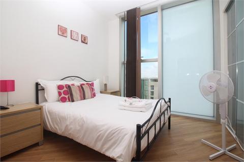 2 bedroom penthouse to rent, Carnegie House, The Hub