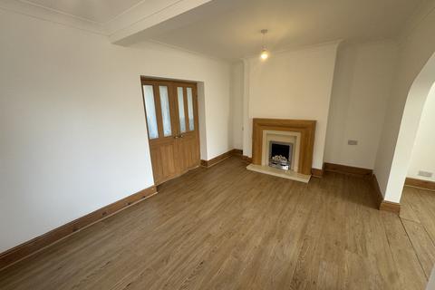 2 bedroom house to rent, Doncaster Road, Carlton-in-Lindrick, WORKSOP