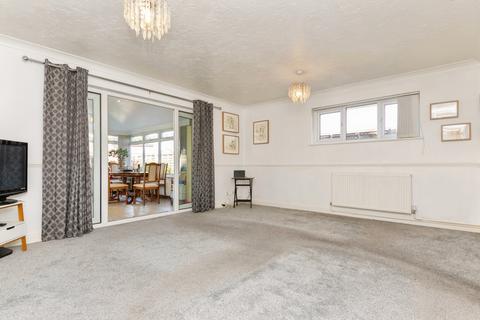3 bedroom bungalow for sale, Holmwood Close, Clacton-on-Sea, Essex, CO16