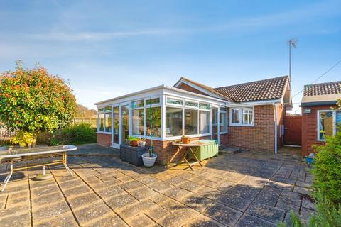 3 bedroom bungalow for sale, Holmwood Close, Clacton-on-Sea, Essex, CO16