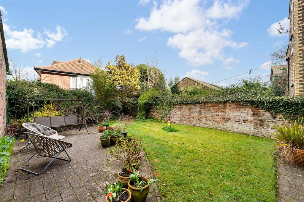 Communal rear garden