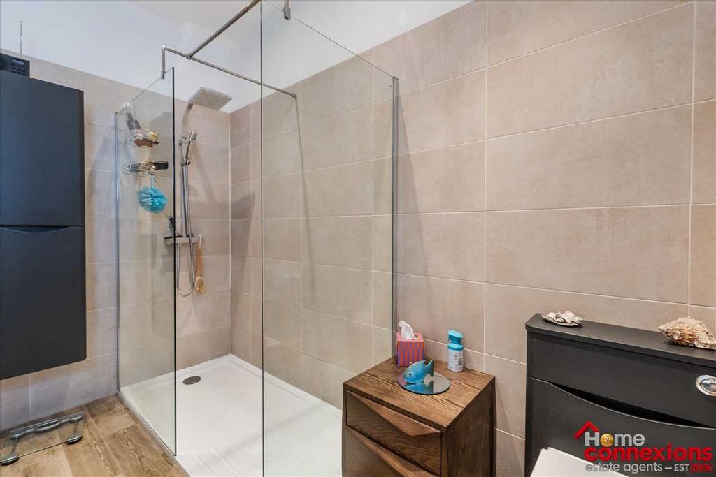 Bathroom (2)