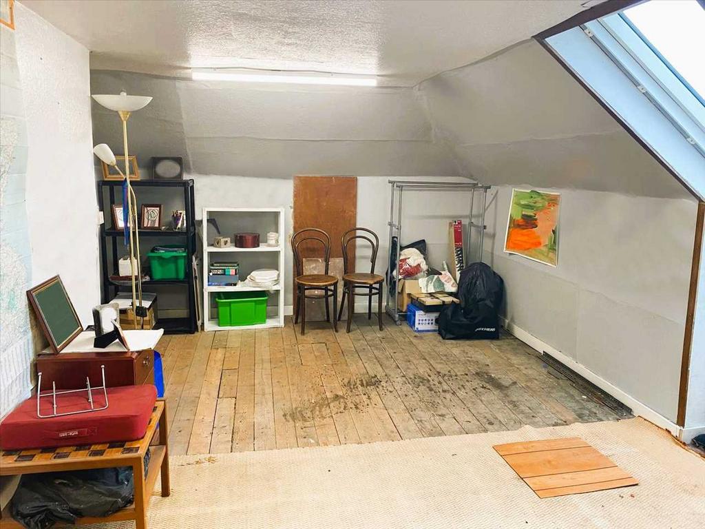 Large Loft Space (2)