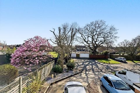 4 bedroom detached house for sale, Pine View Close, Stowmarket, IP14