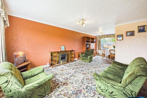3 bedroom semi-detached house for sale, Yew Tree Crescent, Rossington, Doncaster, South Yorkshire, DN11