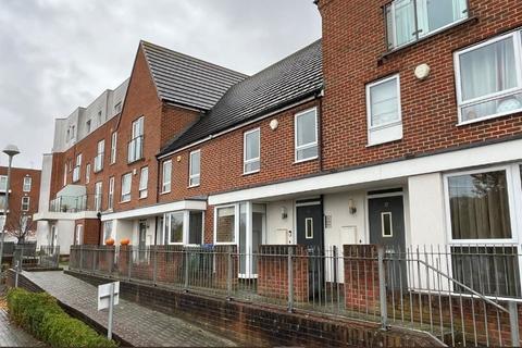 3 bedroom terraced house to rent, Samas Way, Crayford, Dartford