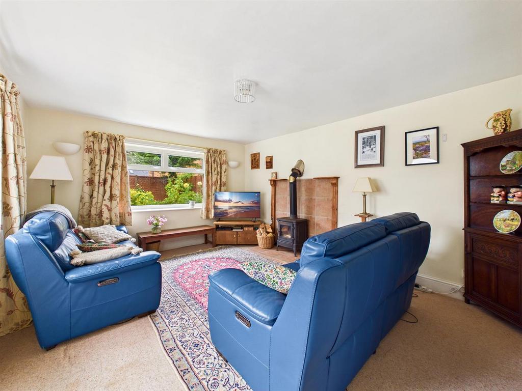 Living room .jpg