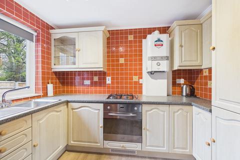 1 bedroom flat for sale, Closemead Close, Northwood, HA6