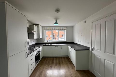 4 bedroom semi-detached house to rent, Bellona Drive, Peterborough PE2