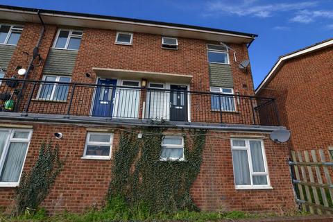 2 bedroom maisonette for sale, Hillfield, Birchwood, Hatfield