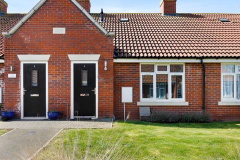 1 bedroom bungalow for sale, Luff Way, Walton On The Naze