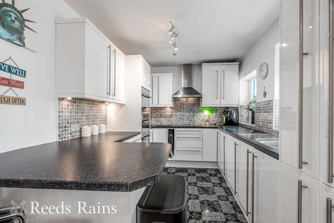 2 bedroom bungalow for sale, Langholme Close, Nelson BB9